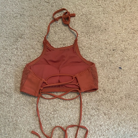 Halter bikini top - Picture 2 of 3